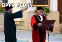 Adies Kadir Dilantik Jadi Hakim MK Usai Baca Sumpah di Depan Prabowo