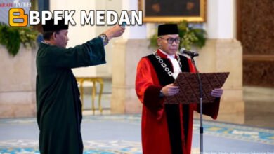 Adies Kadir Dilantik Jadi Hakim MK Usai Baca Sumpah di Depan Prabowo