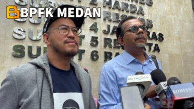 Pandji Pragiwaksono dan Haris Azhar Diperiksa Polda Metro Usai Stand Up Mens Rea