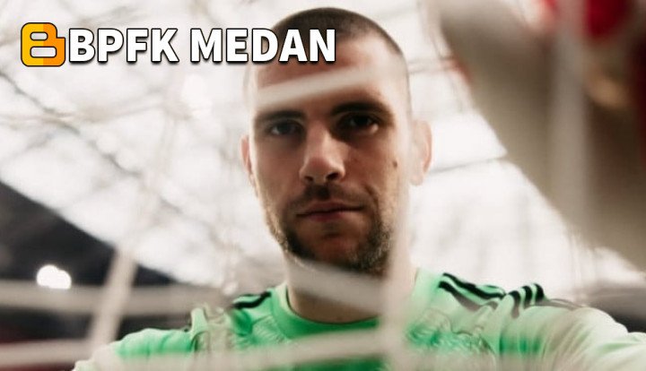 Maarten Paes Tampil Perdana di Latihan Ajax: Sorotan dan Harapan Fans